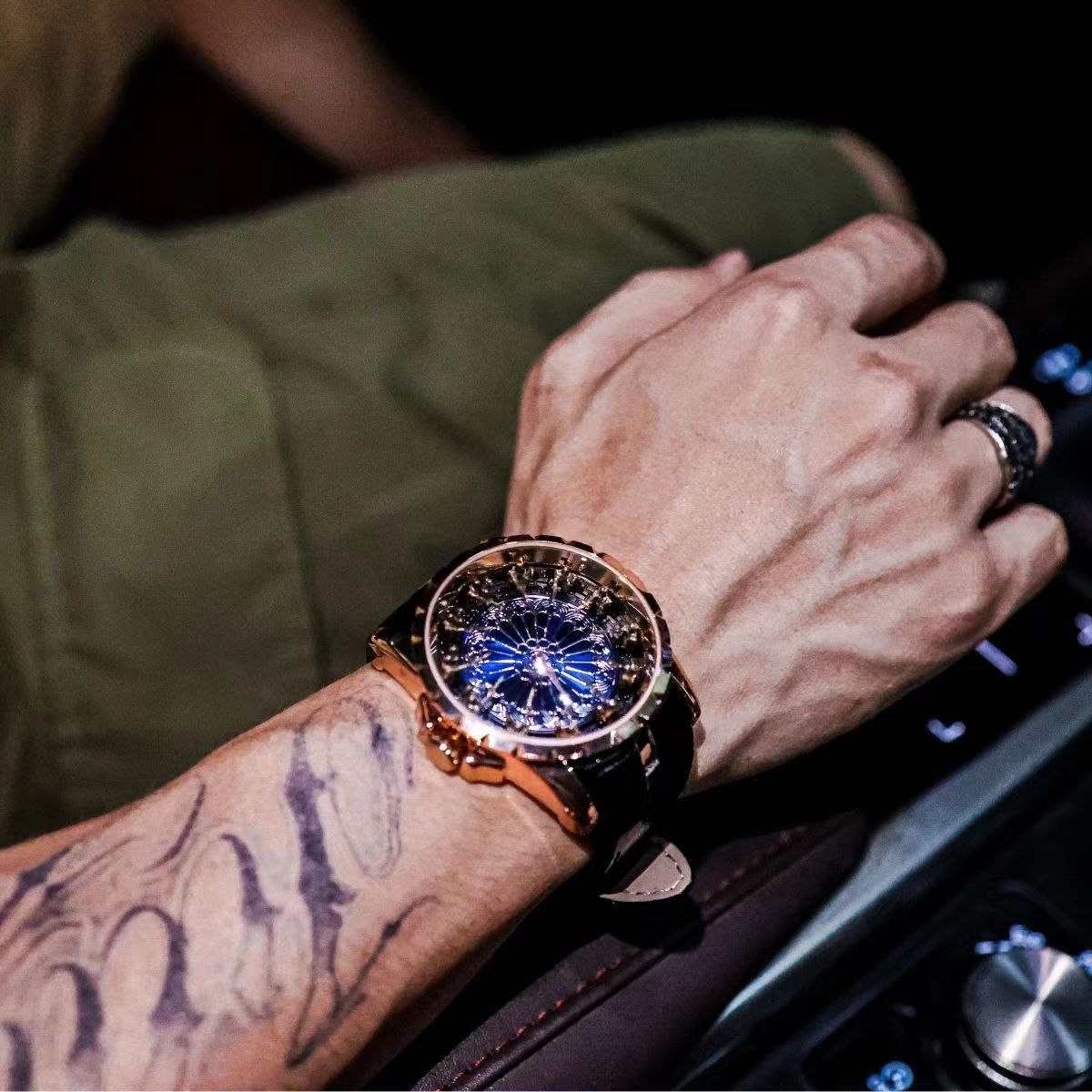 Luxurious and Elegant Men's Wa - Zodiac Luxury Watch avaliação e preço