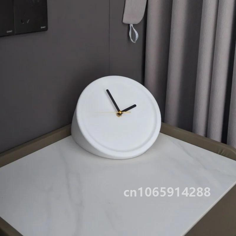8 Inch Corner Wall Clocks Mini - Luxury Watch House avaliação e preço