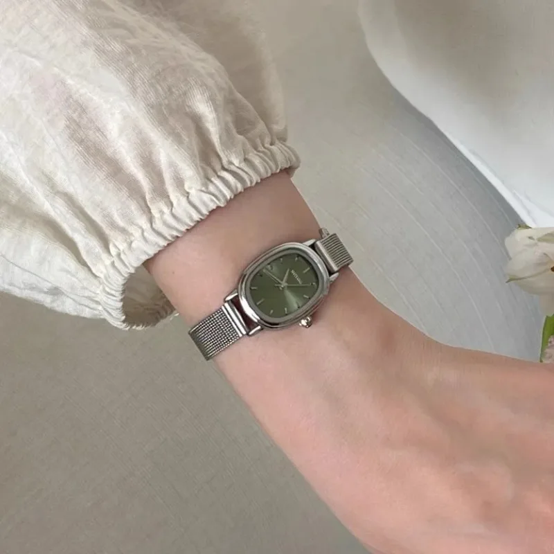 Small Oval Dial Green Watch Si - Quiet Luxury Watch avaliação e preço